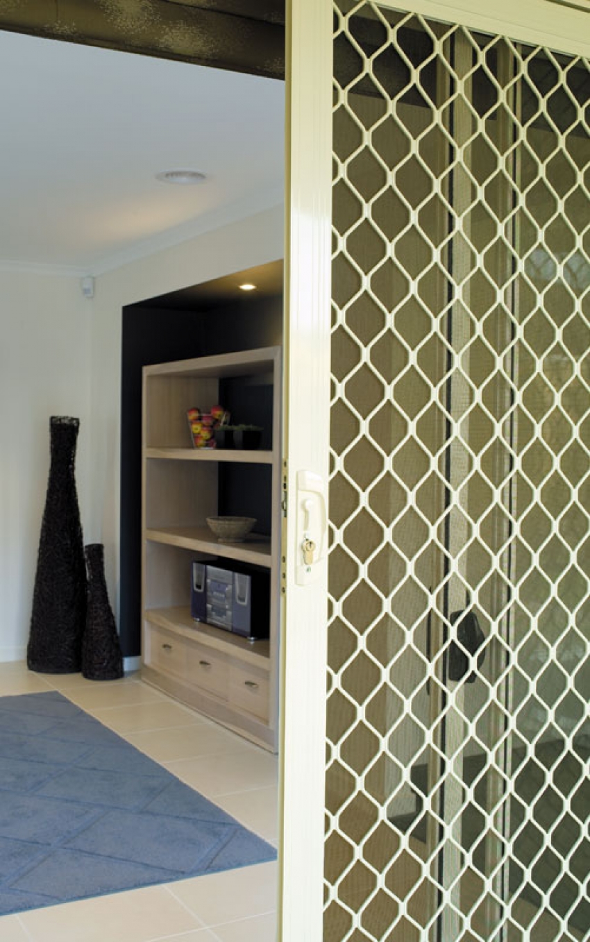 Amplimesh grille secruity sliding door close up